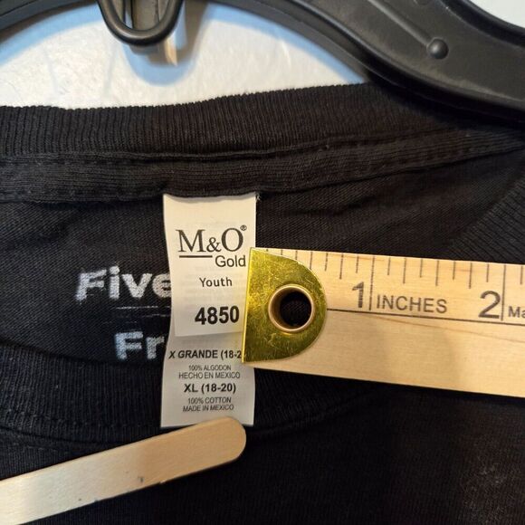 M&O Gold Black Freddy Fazbear's Pizza Graphic Short Sleeve Kid's T-shirt XL - Picture 4 of 4